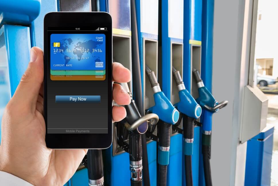 Kreditkartenzahlung per Smartphone an der Zapfsäule